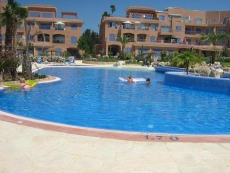 Comfortable 2 Bedroom Apartment In Popular Limnaria Gardens Paphos Exteriör bild